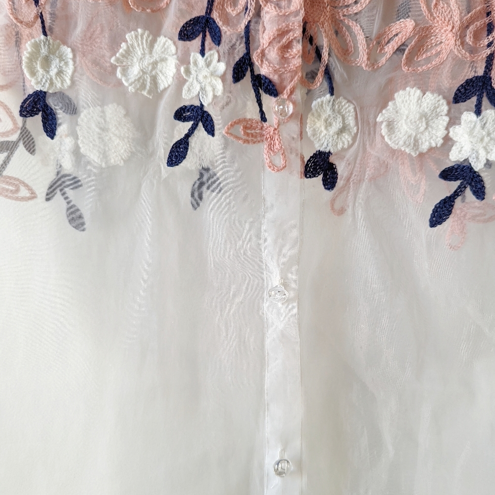 Snidel embroidered sheer mesh sleeveless button down blouse - Picture 3 of 5